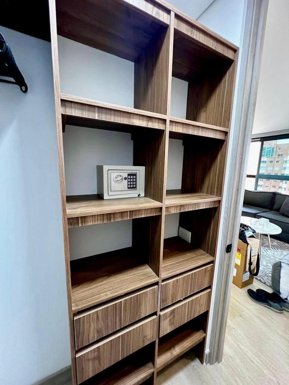 Apartamento En Laureles Con Aire Acondicionado Medellín